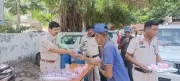 Rewari Police Offer Relief to Commuters Amid Rising Temperatures