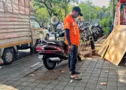 Rising fuel prices hit Pune delivery executives hard, impact earnings