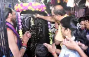 Shani Jayanti Celebrated with Grand Rituals at Prayagraj Temples