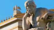 Socrates on Love: The Hottest Love Has the Coldest End – A Timeless Lesson