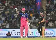 SRH Win Toss, Bowl First vs RR in IPL 2026 Eliminator; Parag Unfit