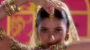 Tabu's dedication to 'Rang De' song revealed by dancer; gifted gold to Saroj Khan