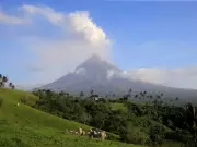 Thousands Evacuated as Mayon Volcano Erupts in Philippines