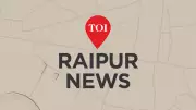 Traffic constable helps disabled man cross rain-soaked Raipur junction