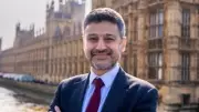 UK Junior Minister Zubir Ahmed Resigns Over PM Starmer's Leadership