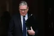 UK PM Starmer Loses First Minister Amid Growing Calls to Resign