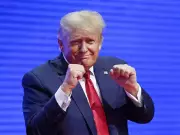 US Trade War Causes 42% Drop in Canadian Tourism, Business Travel Hit Hard