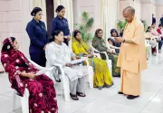 Yogi Adityanath Directs Timely Preparations for Kharif-2026 Season
