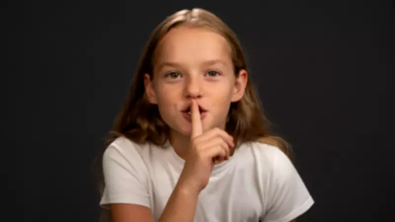 5 Safety Lies Every Parent Must Teach Their Children