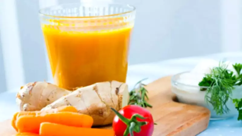 7 Healthy Drinks to Lower Bad Cholesterol Naturally This Summer