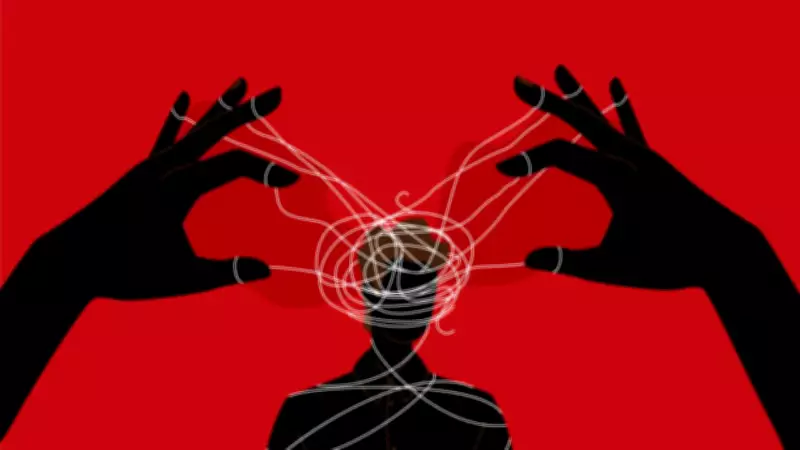 8 Gaslighting Text Messages Psychologists Say You Should Never Ignore