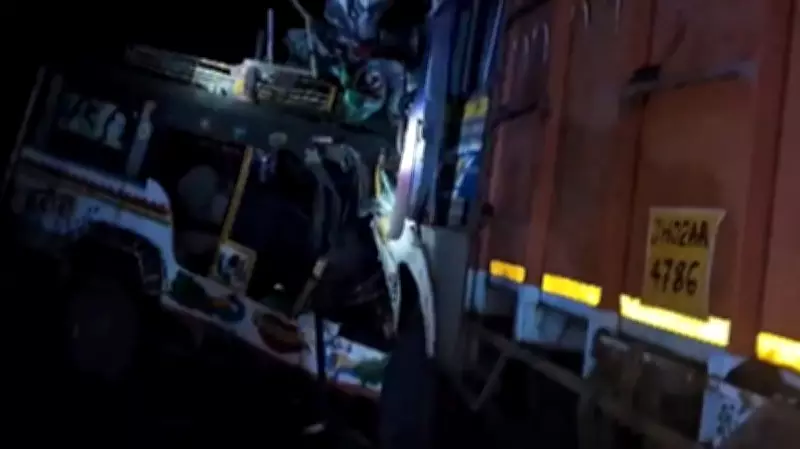 8 Killed in Truck-Van Collision in Jharkhand's Ramgarh District