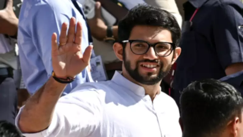 Aaditya Thackeray Slams Rebel Sena MPs as Ungrateful, Accuses Them of Selling Out