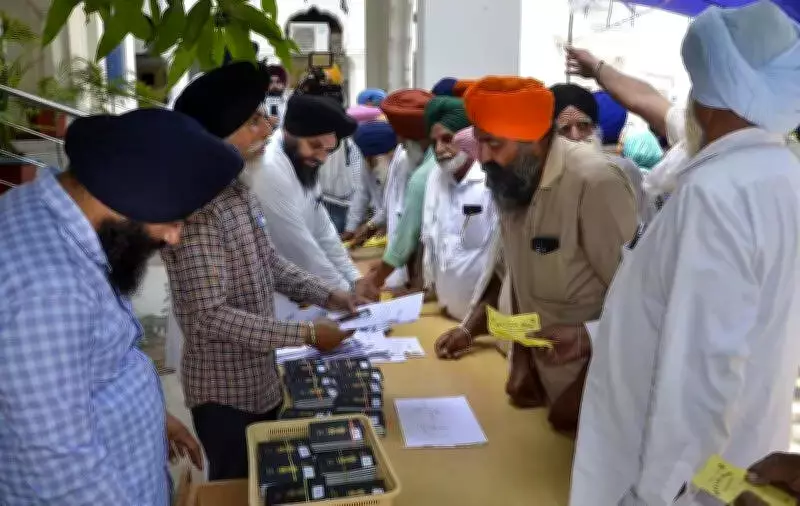 Akal Takht Jathedar Urges India, Pakistan to Reopen Kartarpur Corridor