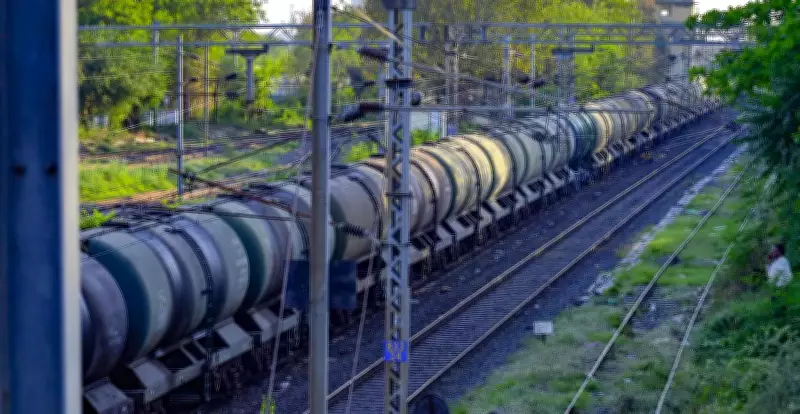 Alert Guard Averts Major Train Mishap Between DDU and Sasaram Stations