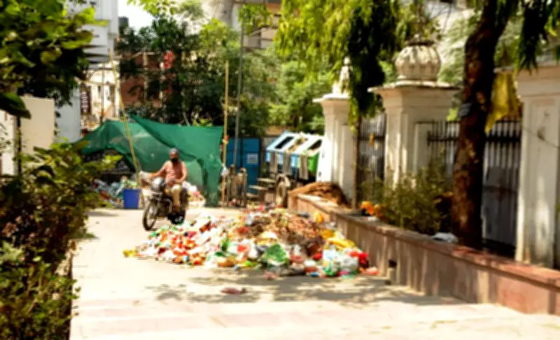 Amritsar's 450th Foundation Day Marred by Garbage and Decay