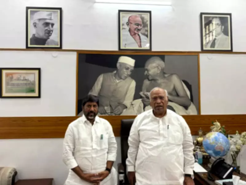 Bhatti Vikramarka meets Kharge, briefs on Jharkhand political developments