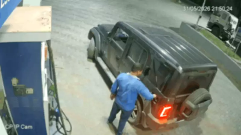 Black Mahindra Thar Drives Away From Mathura Petrol Pump Without Paying