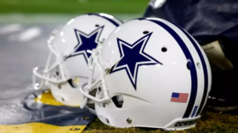 Bleacher Report Suggests Dallas Cowboys Trade James Houston for Draft Pick