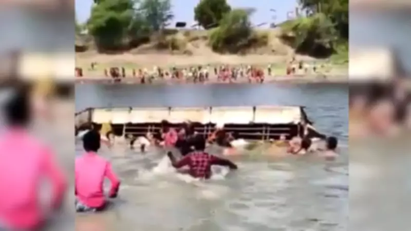 Boat Overturns in Godavari River in Beed, One Woman Dead, Several Injured