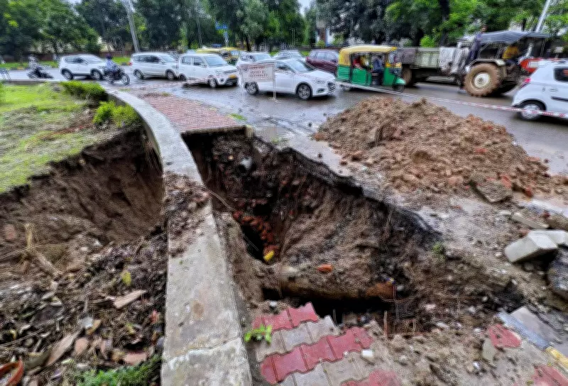Chandigarh Pre-Monsoon Drive to Clean Drains, Prevent Waterlogging