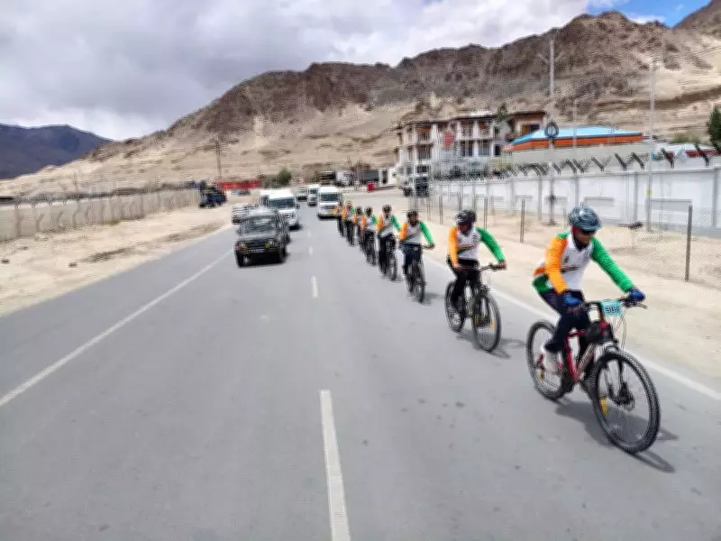 Chandigarh Students Complete 425-km Bicycle Expedition from Manali to Leh