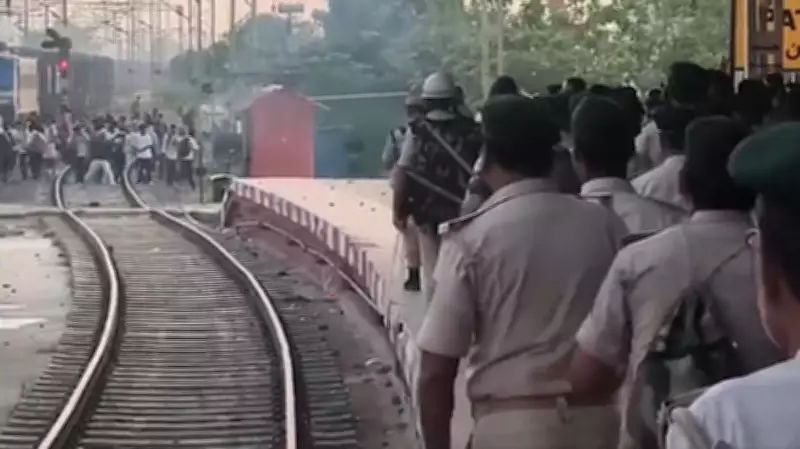 Chaos at Patliputra Station as Police Exam Candidates Block Trains