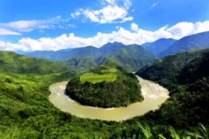 China Building World's Biggest Dam in Tibet's Earthquake-Prone Region