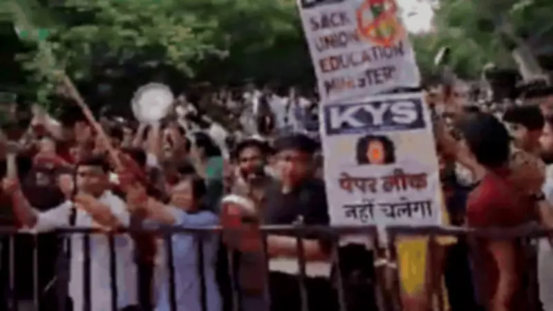 Cockroach Janta Party Protests at Jantar Mantar for Minister's Resignation