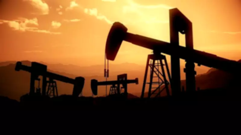 Crude Oil Futures Decline Amid Weak Global Market Trends