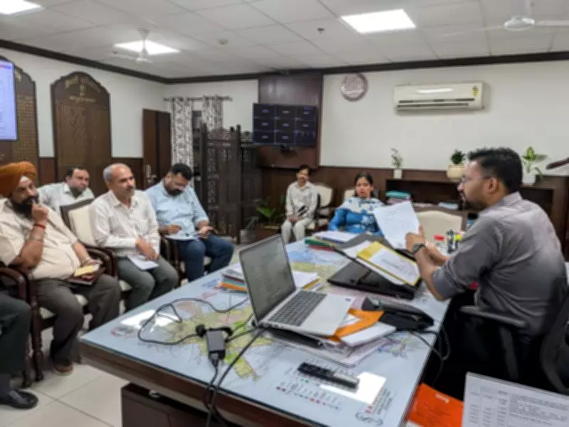 DC Kapurthala Akash Bansal chairs SIR meeting with supervisors