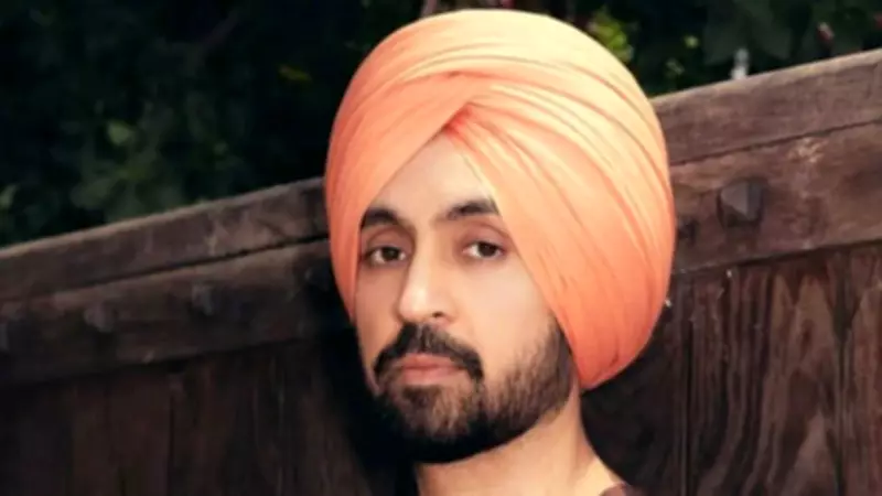 Diljit Dosanjh Touches Naseeruddin Shah's Feet in Viral BTS Video From 'Main Vaapas Aaunga'