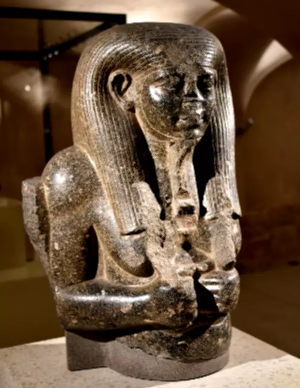 Divers Uncover Colossal Statues of Hapi and Ptolemaic Royalty in Sunken City of Heracleion