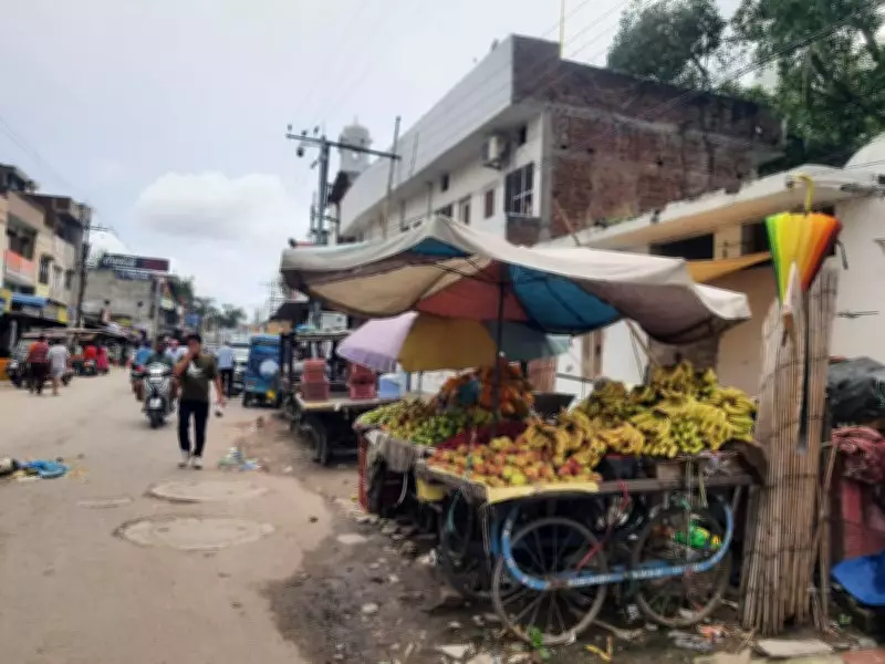 Encroachments on Approach Road to Nurmahal Sarai Spark Concern Among Locals