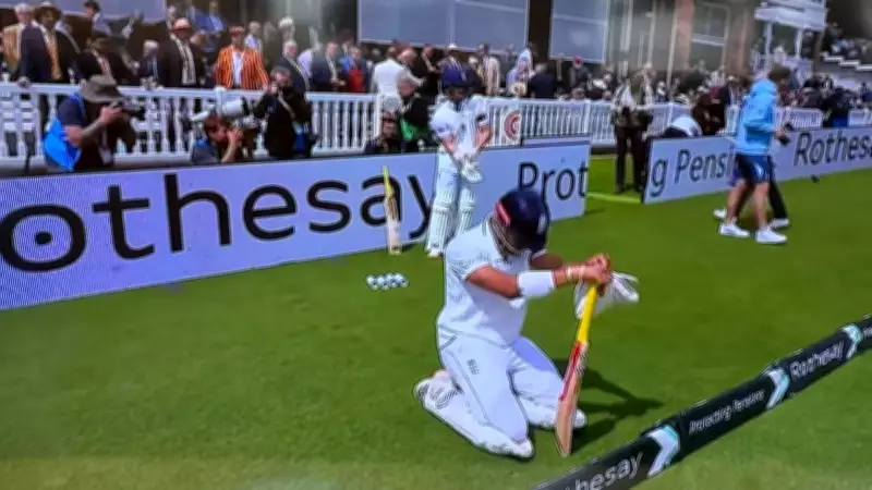 England Players Wear Black Armbands in Tribute to Late Cricketers at Lord's Test