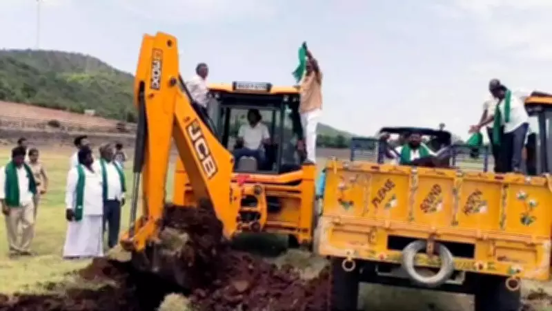 Farmers Launch Symbolic Desilting Campaign at Tungabhadra Reservoir