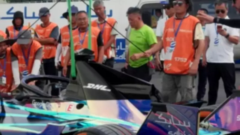 Formula E's Sanya Return: Behind the Scenes of Rebuilding the Street Circuit