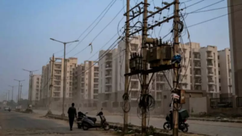 Frequent Power Cuts Plague Newer Sectors of Noida, Residents Suffer