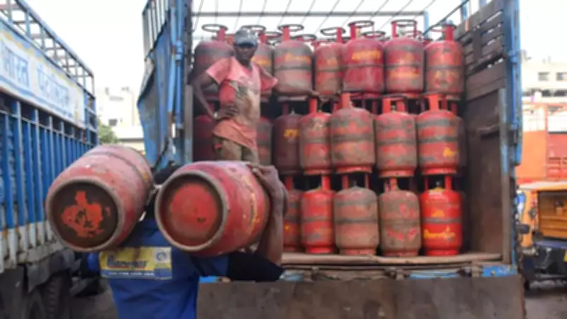 Govt Cuts Subsidised LPG Cylinders for Ujjwala Beneficiaries: New Refill Limit Announced