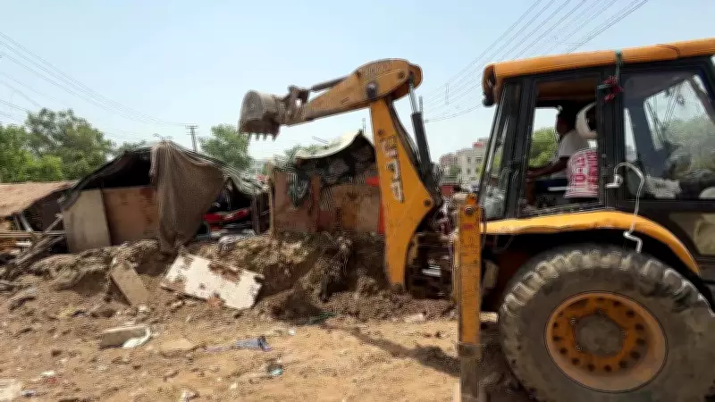 Gurgaon Drive Clears Slum Clusters at Jail Chowk After Complaints