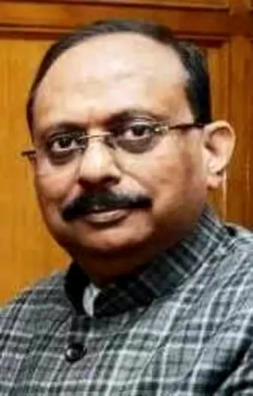 Himachal ex-chief secretaries Baldi, Gupta escalate war of words