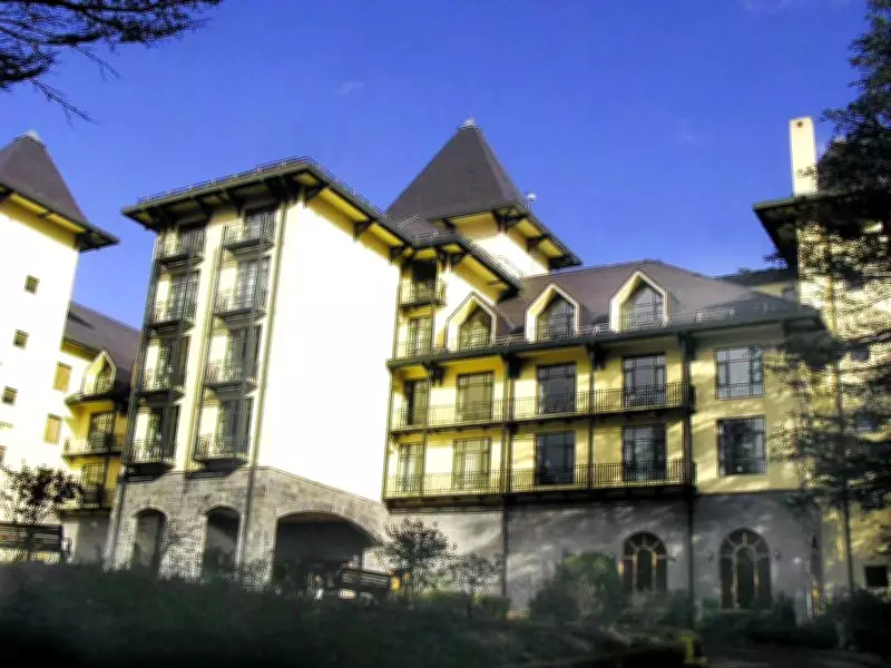 Himachal Govt Invites Global Bids to Lease Wildflower Hall Luxury Resort