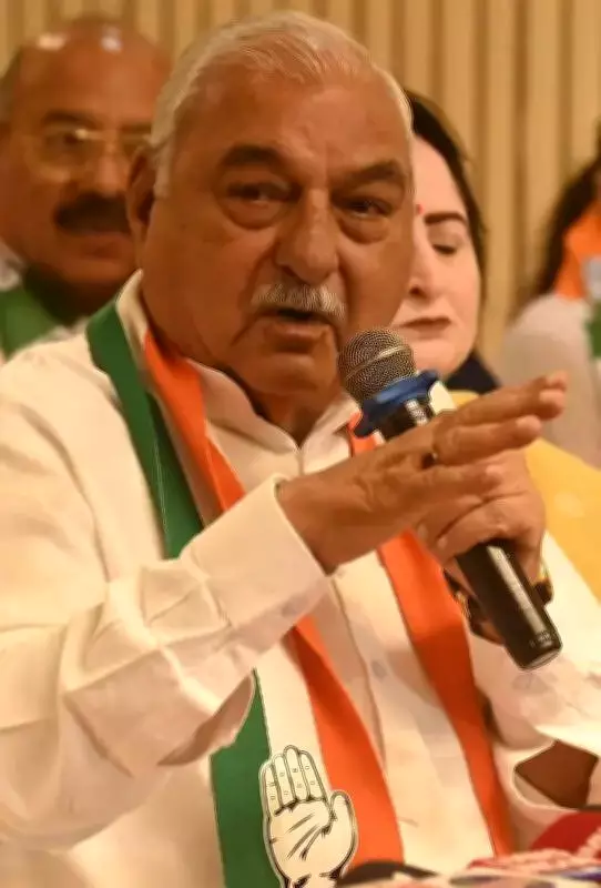 Hooda slams Haryana BJP govt over LPG price hike, accuses it of burdening citizens