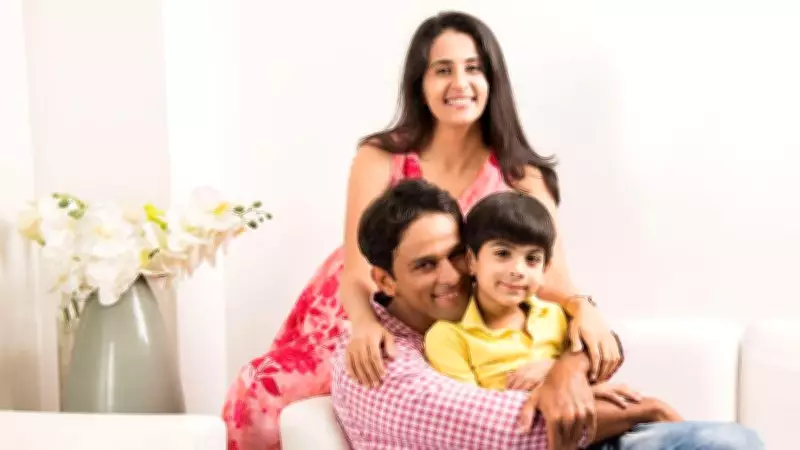 How Health Insurance Waiting Periods Affect Parents' Medical Coverage