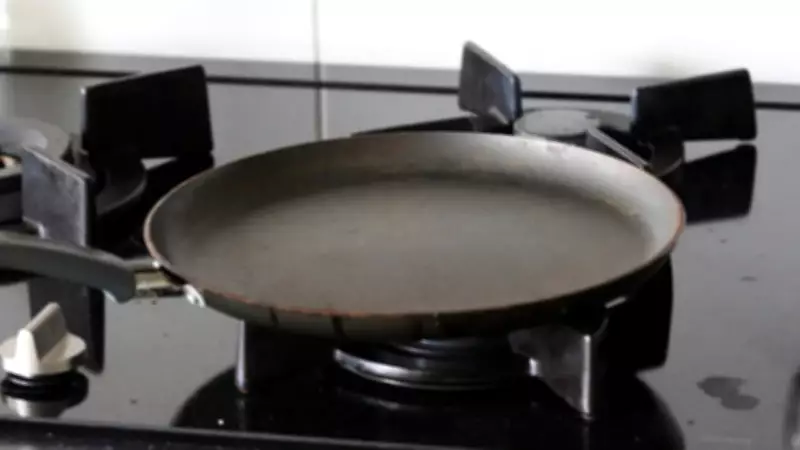 How to Turn Your Iron Tawa Non-Stick: Easy Steps and Expert Tips