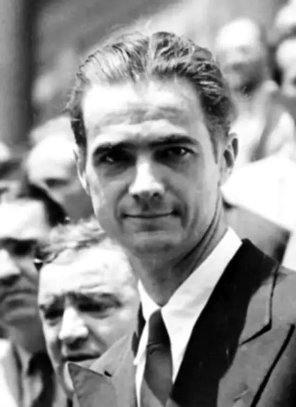 Howard Hughes' Legacy: How His Fortune Fuels Biomedical Research