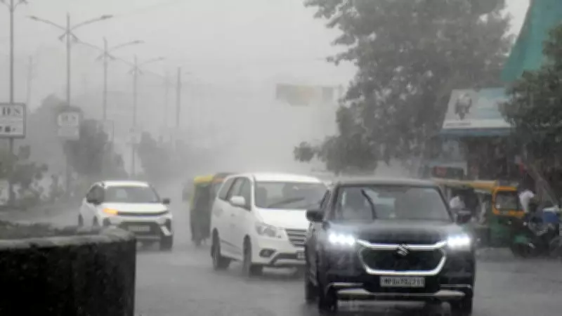 IMD Forecasts Heavy Rain, Thunderstorms, and Heatwave Across India