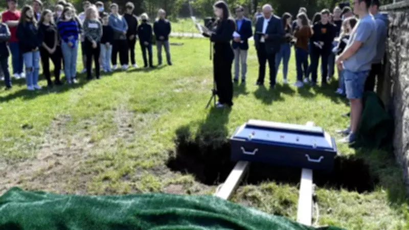 Indian Skeleton in German School Gets Burial After Student Discovery