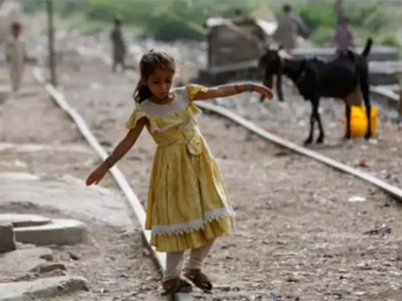 Inflation and IMF Debt Trap Push 70 Million Pakistanis into Poverty
