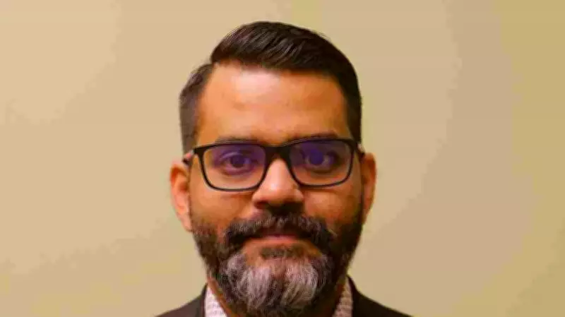 Inside the Liver Doctor's World: Science Meets Ethics